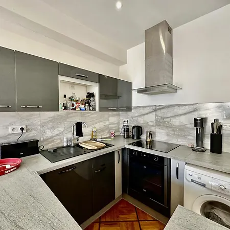 T3 Guiglia Apartment *